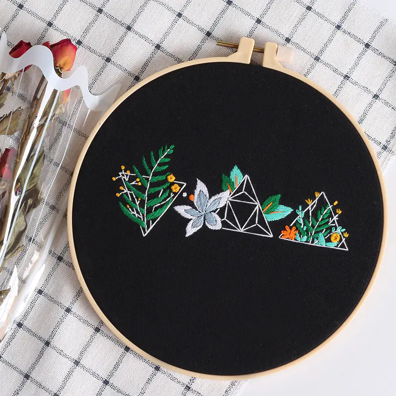 Botanical DIY Embroidery Kit – Cross‑Stitch Set with Frame (Flowering Vine, Daisy & Triangle Patterns)