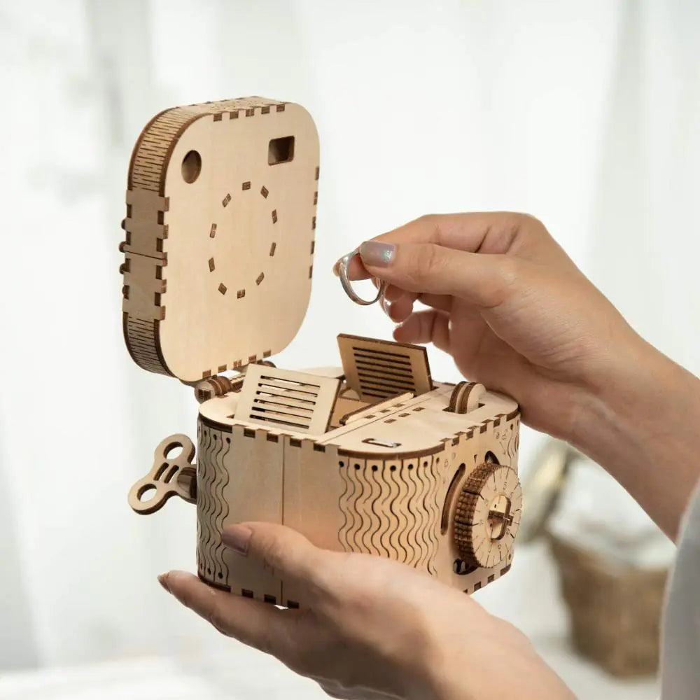 Password Box Projector – 3D Wooden Puzzle Model Kit (123 Pieces, Ages 14+)