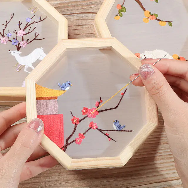 🪡 Chinese DIY Embroidery Kit – Elegant Cross‑Stitch Set with Wooden Hoop (5 Color Options)