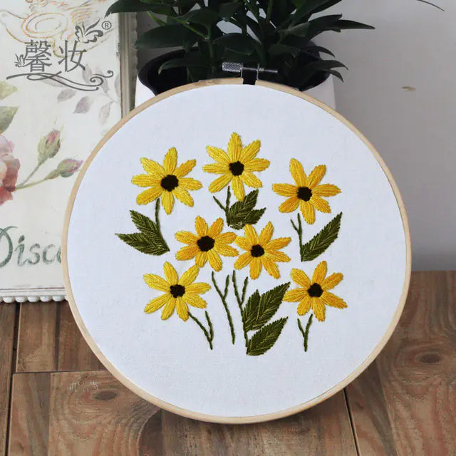 Botanical Flower Embroidery DIY Kit – 6 Garden‑Inspired Designs for Beginners & Beyond