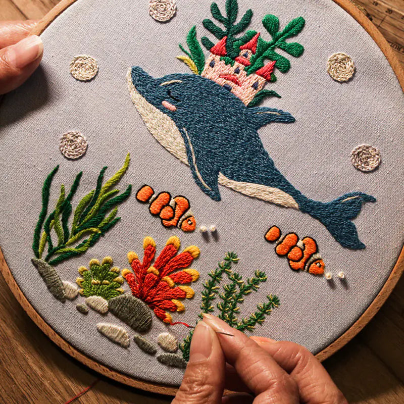 Animal DIY Embroidery Kit – Enchanting Fish Pattern (Beginner‑Friendly Cross Stitch Set)