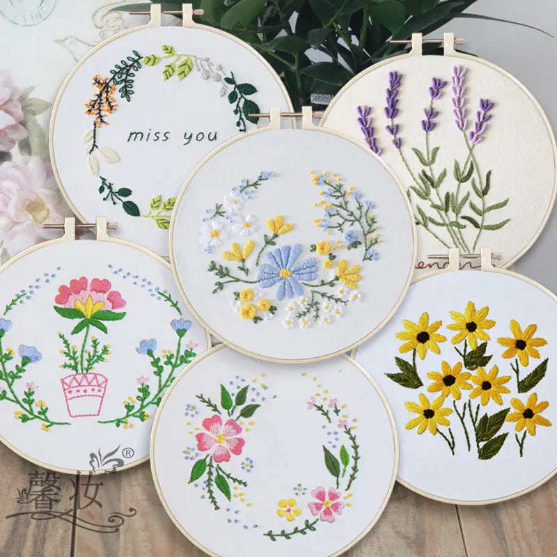 Botanical Flower Embroidery DIY Kit – 6 Garden‑Inspired Designs for Beginners & Beyond