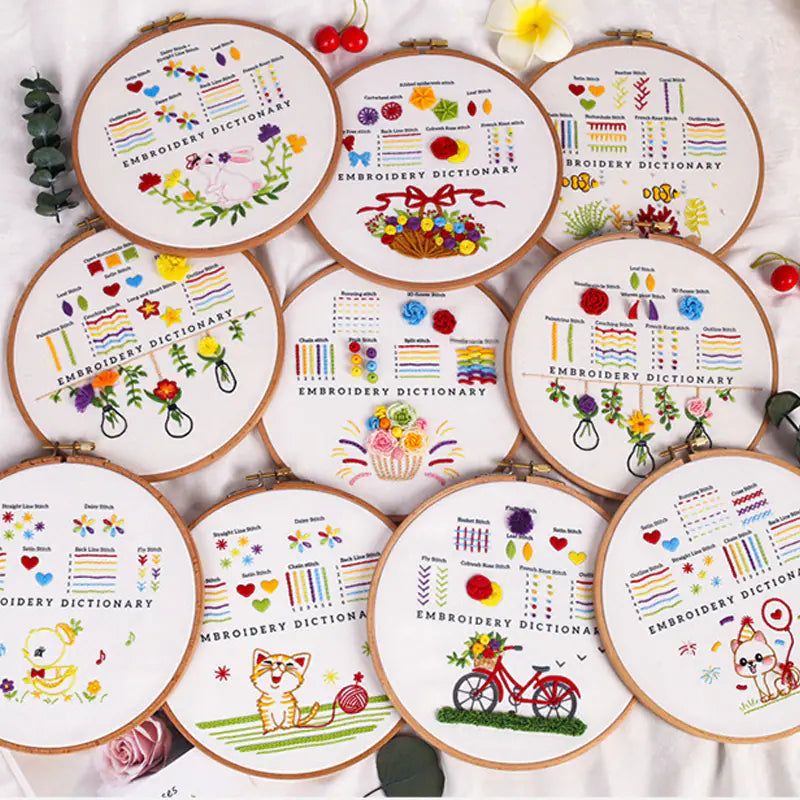 DIY Easy Embroidery Kit – Beginner‑Friendly Printed Pattern Set (18 Color Variations, Plastic or Bamboo Hoop)